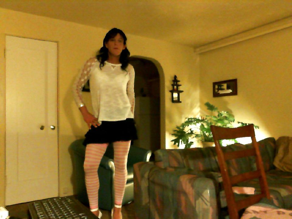 20P CD Lisa love in her new pink stockings and 5 inch heels