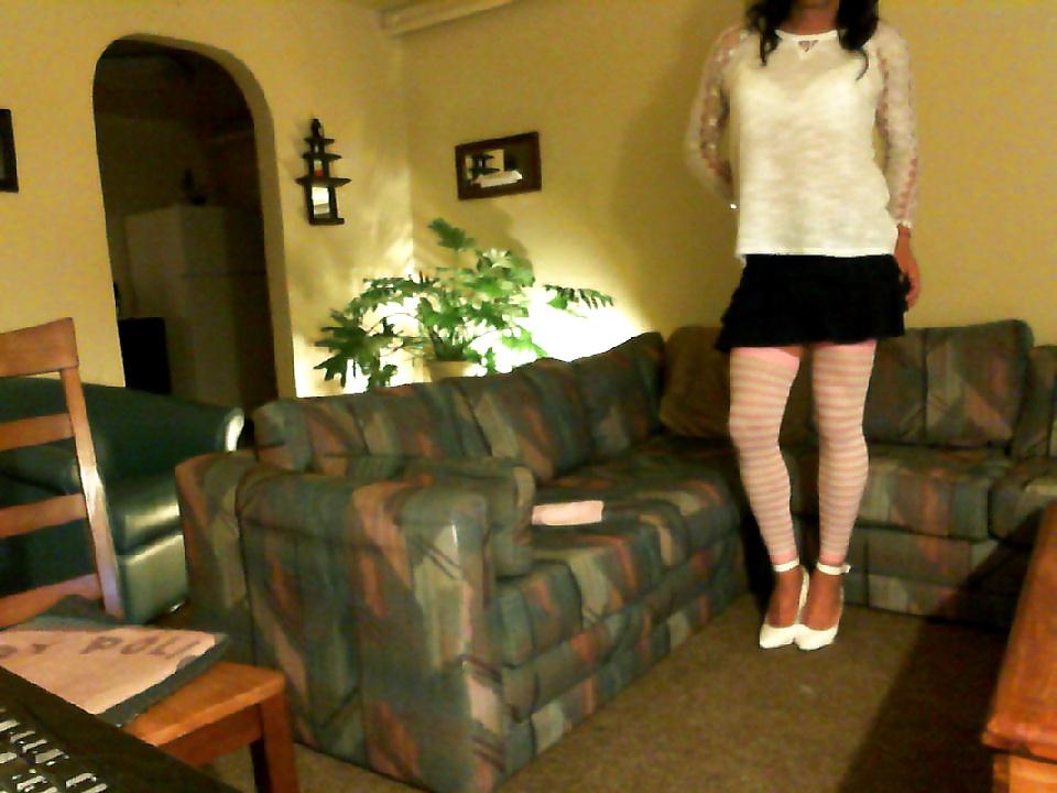 20P CD Lisa love in her new pink stockings and 5 inch heels