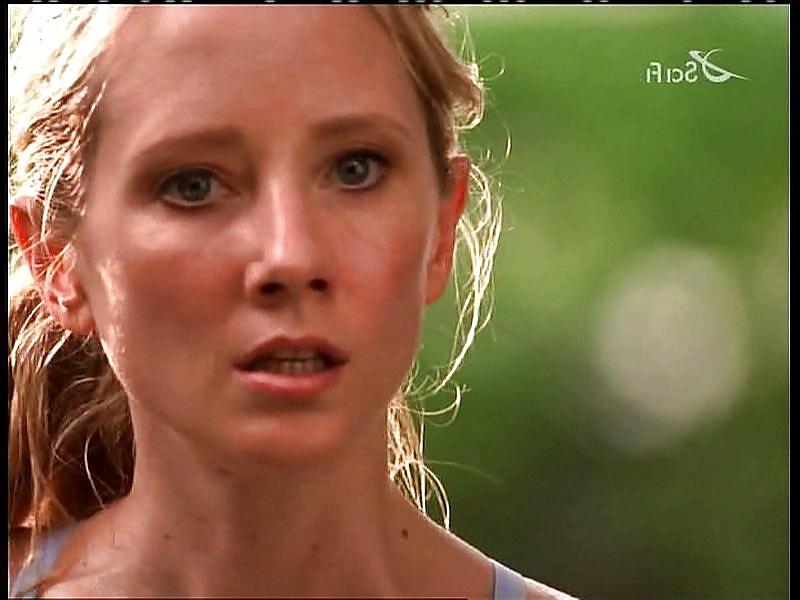 25P Anne Heche Ultimate Nude Collection