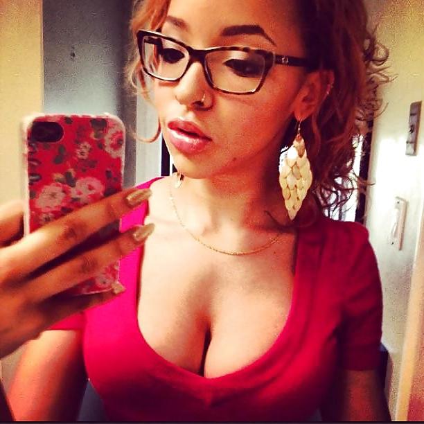 25P Tinashe (R&B singer)