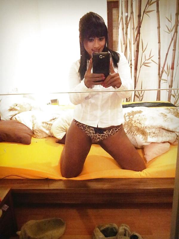 5P Brown Sri Lankan girl