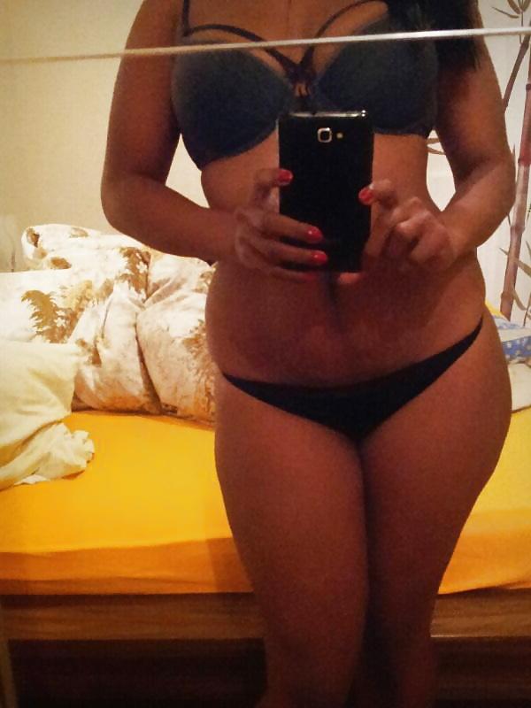 5P Brown Sri Lankan girl