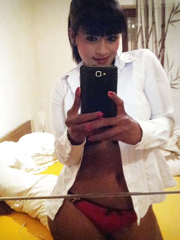 5P Brown Sri Lankan girl