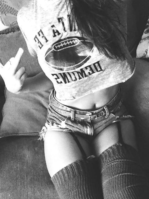 25P Erotic Pictures
