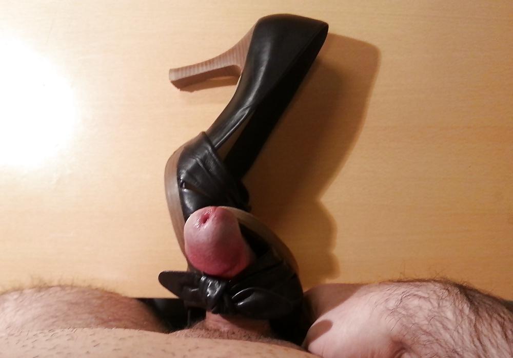 7P Fuck and cum my mother's Geox peeptoe sandals