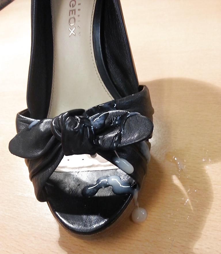 7P Fuck and cum my mother's Geox peeptoe sandals