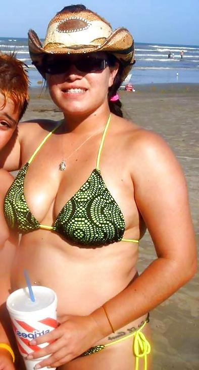 25P Random Pics Of Girls I Jerk Off To