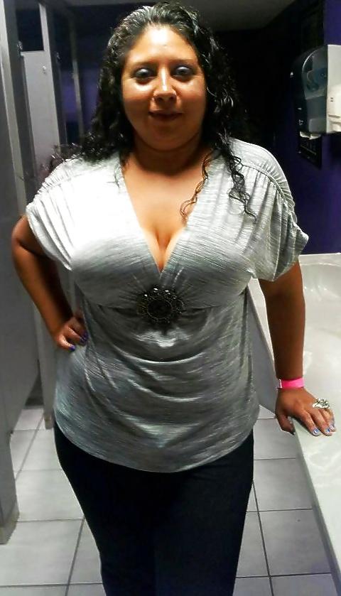 25P Random Pics Of Girls I Jerk Off To