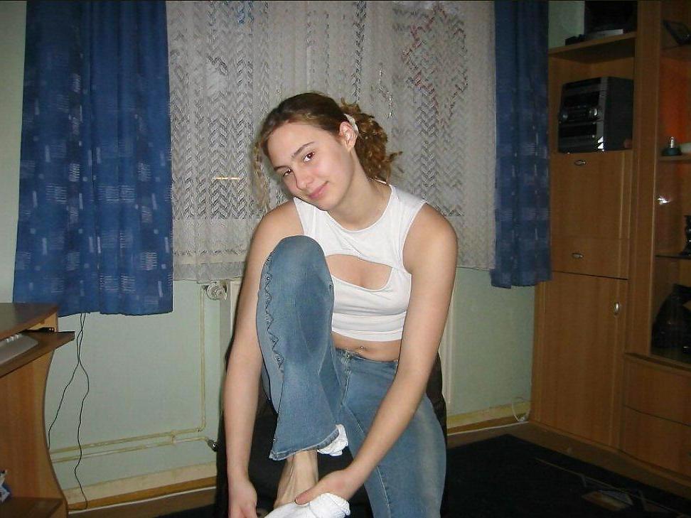 25P German grils 
