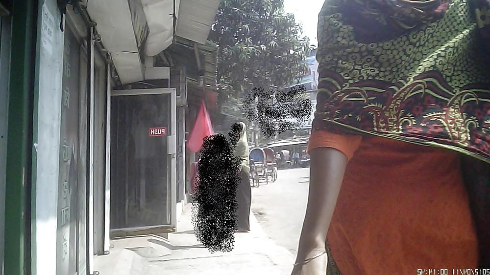 16P Bangladeshi Street Booty