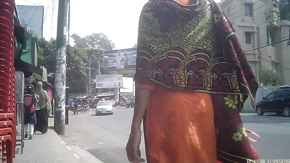 16P Bangladeshi Street Booty