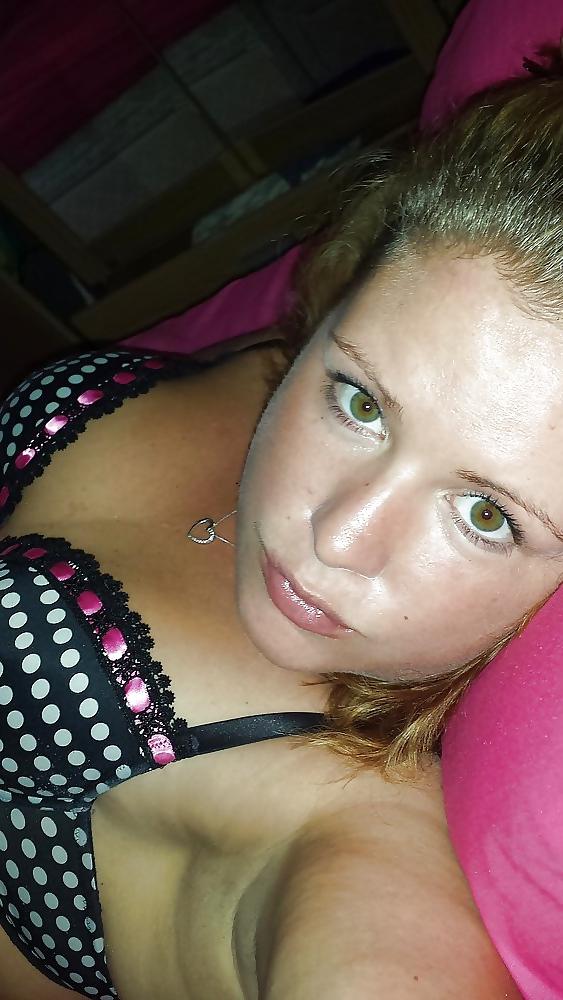 25P Amateur girl 30 (amateurbrooke)