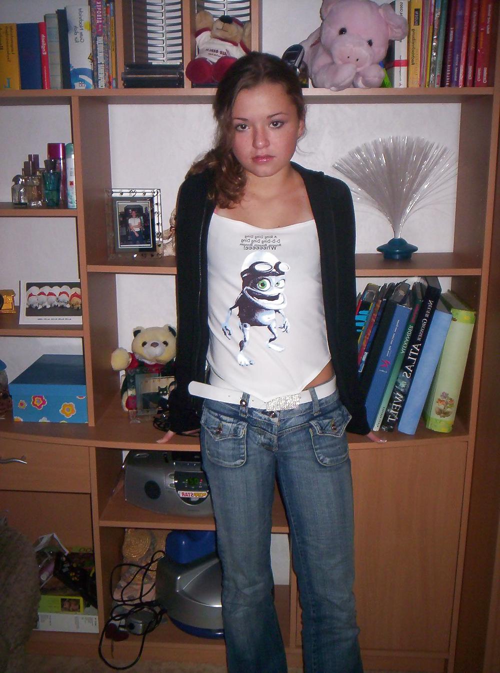 17P TWO GERMAN TEENS PLEASE COMMENT