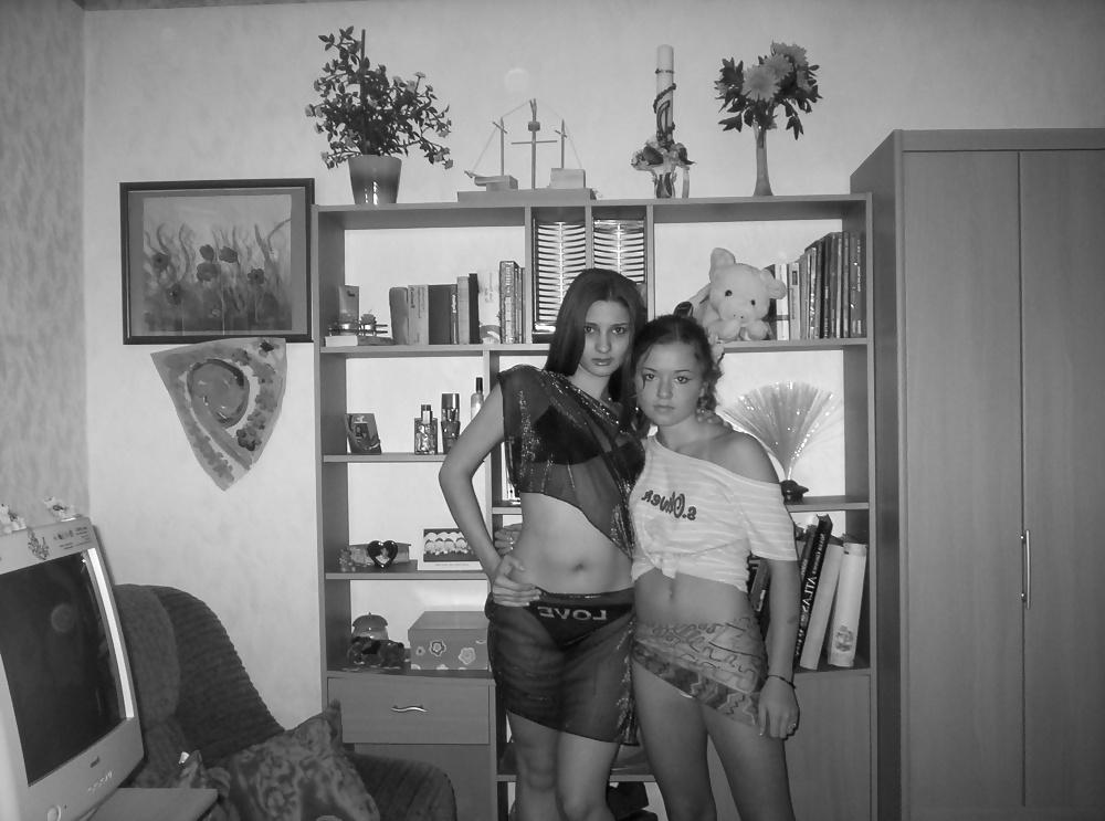 17P TWO GERMAN TEENS PLEASE COMMENT