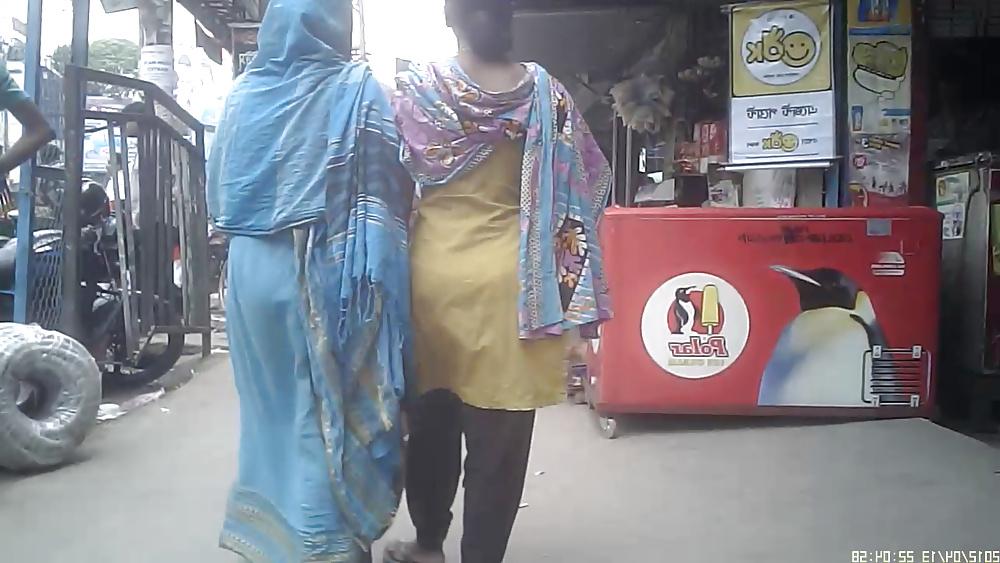 25P Bangladeshi Big Booty jiggling