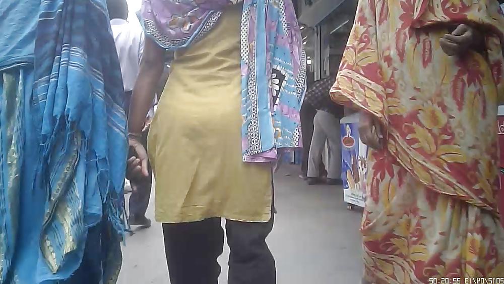 25P Bangladeshi Big Booty jiggling