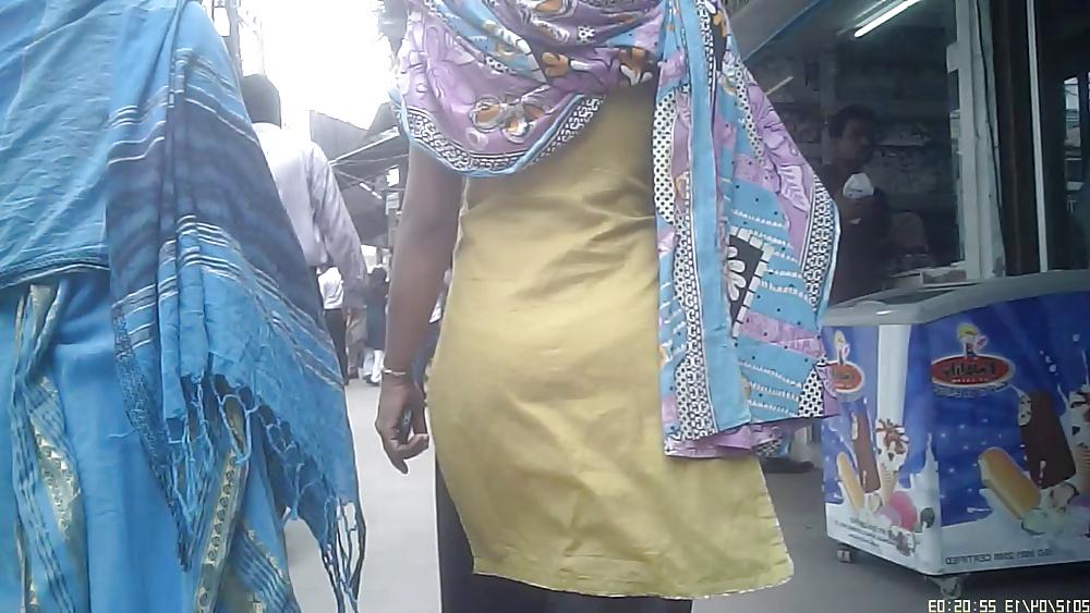 25P Bangladeshi Big Booty jiggling