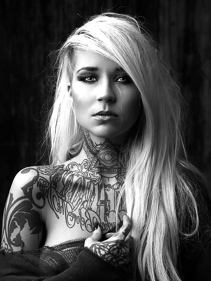25P Erotic tatoo's 12 - kcxxx
