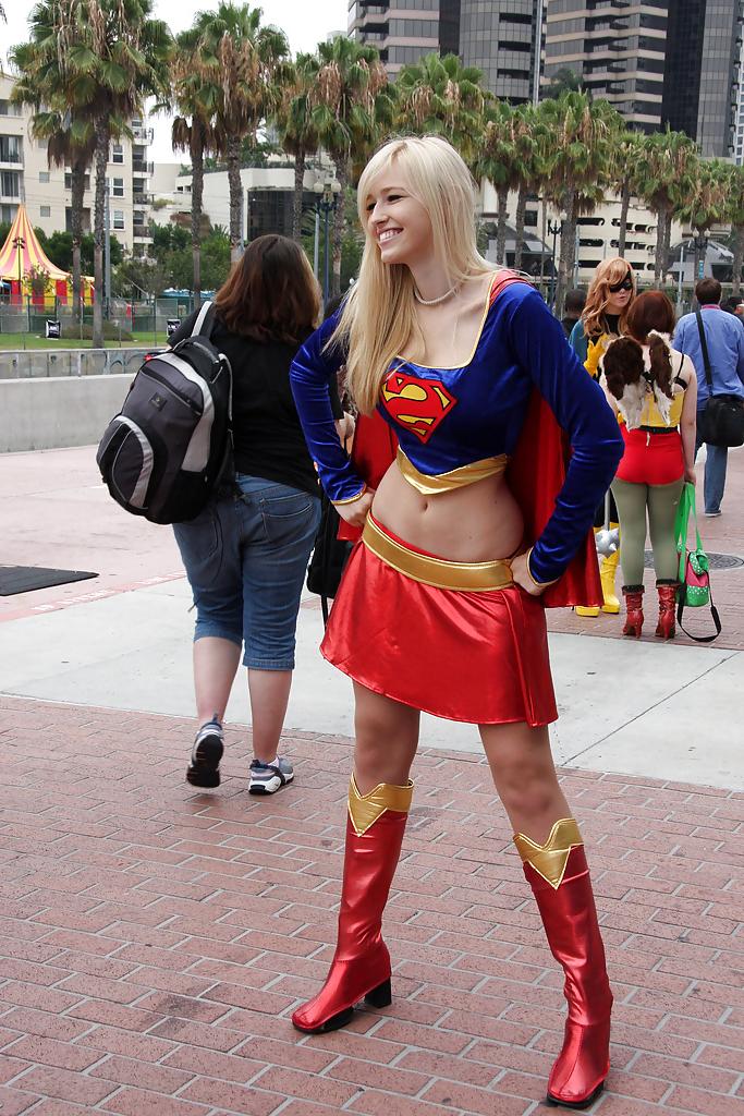 25P Supergirl  Power Girl Cosplay