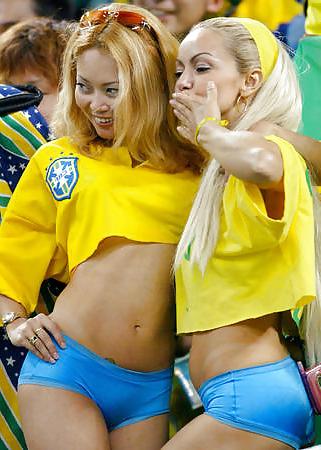 25P Hot football girls - non nude