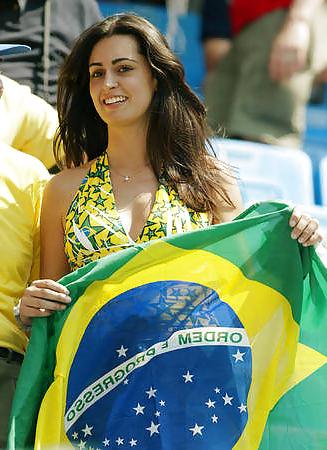 25P Hot football girls - non nude