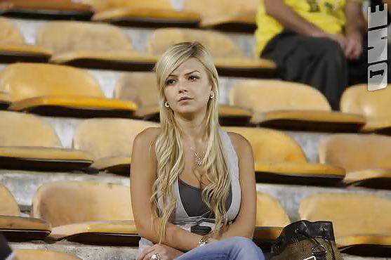 25P Hot football girls - non nude