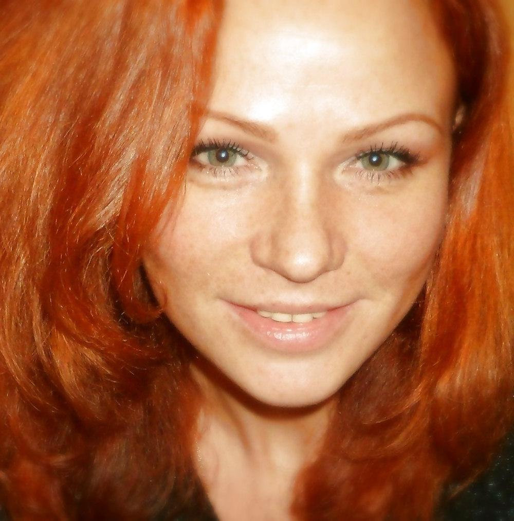 22P Rothaarige ins Arschloch gefickt. Redhead anal