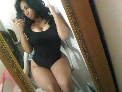 12P Non Nude Booty Pics