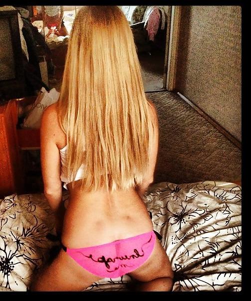 25P Booty in the pants 3
