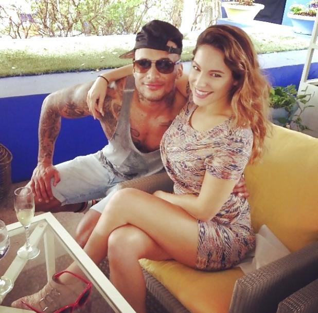 15P Celebrities Gone Black - Kelly Brook