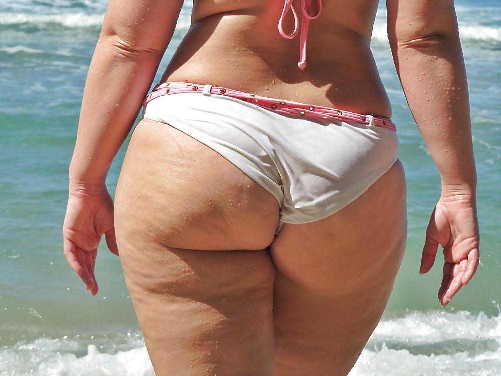 25P Big German ASS