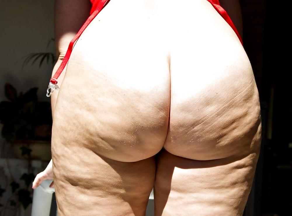25P Big German ASS