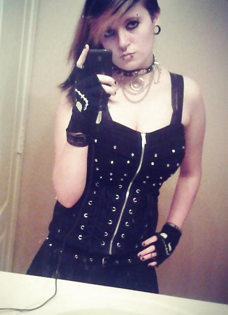 15P Emo Facebook Teen Julie Part 2