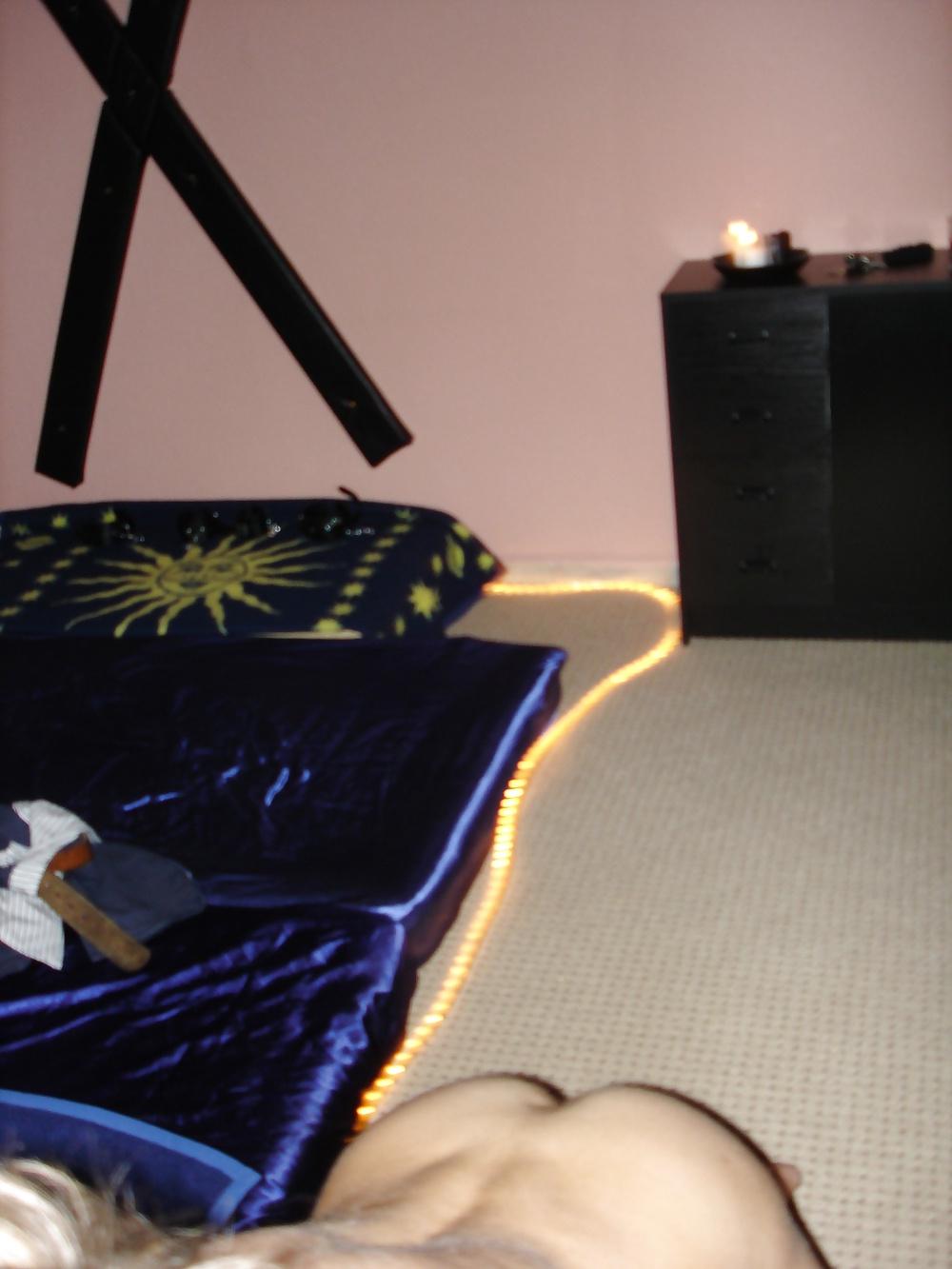25P 079 - German MILF Flashes & Fucks