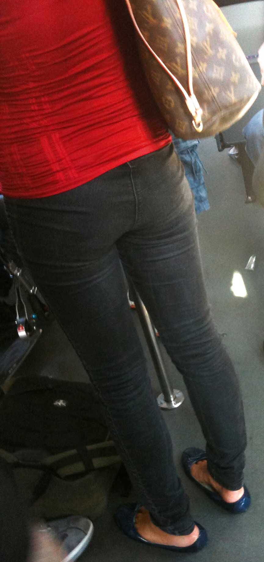 19P Swiss Candid Street Asses  2