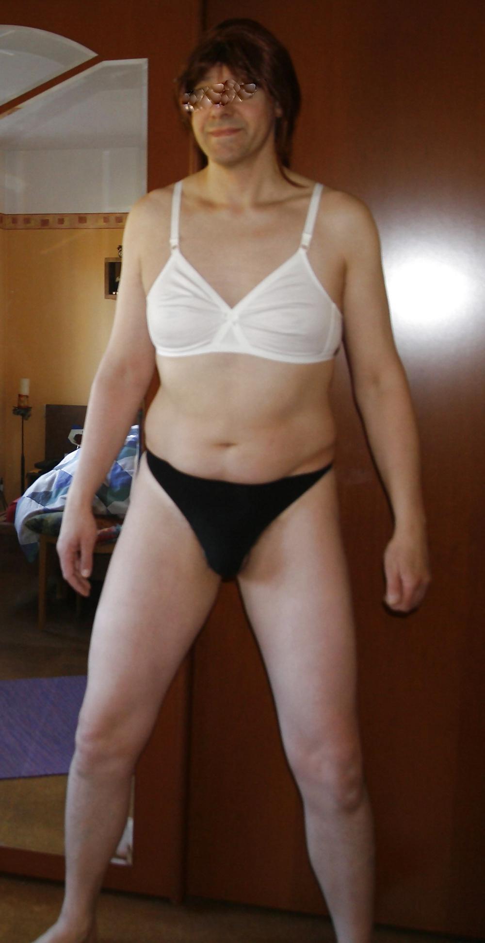 12P German Crossdresser posing
