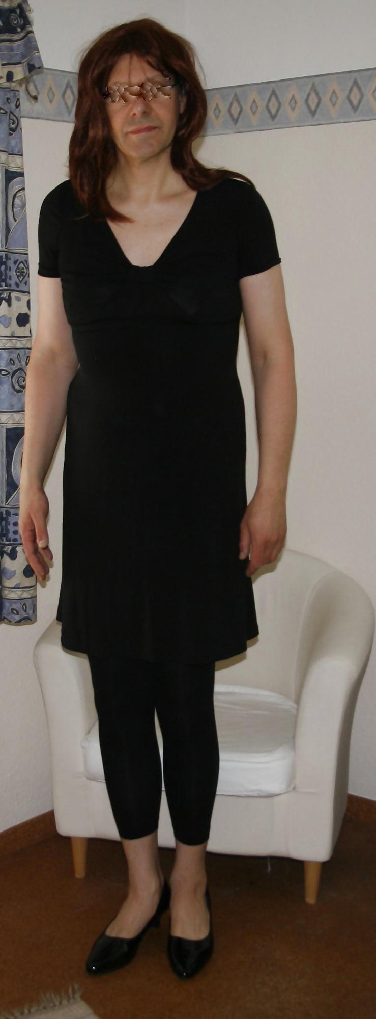 12P German Crossdresser posing