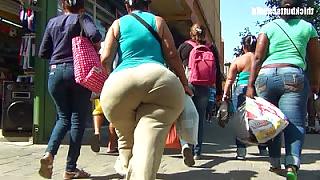 6P Big booty suprize