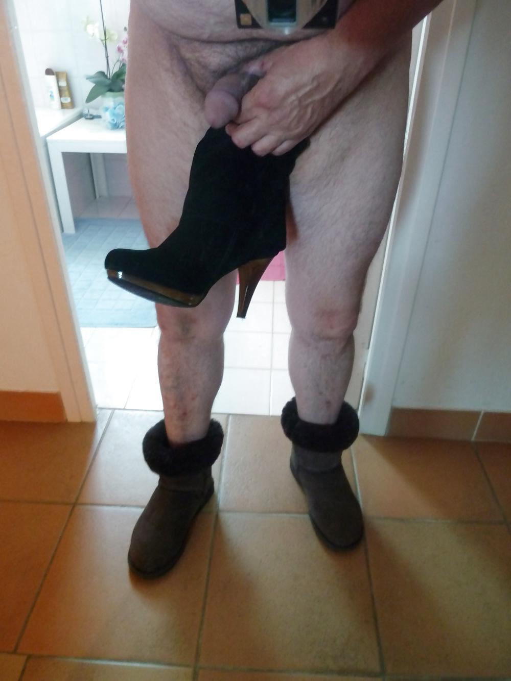 7P Gay boots fur