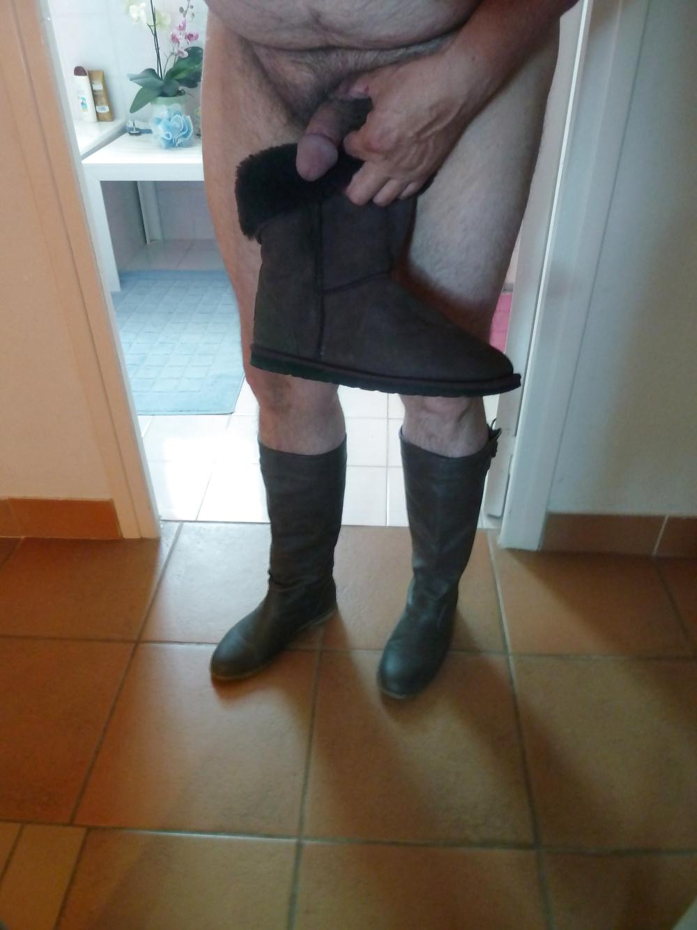 7P Gay boots fur