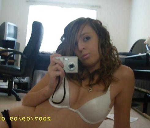 25P Selfie Amateur Babes - vol 5!