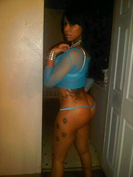 25P Plump Asses