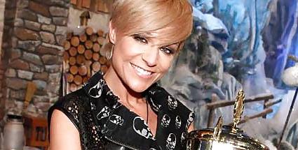 11P Michelle III - German Singer - Celeb - zum Vollwichsen