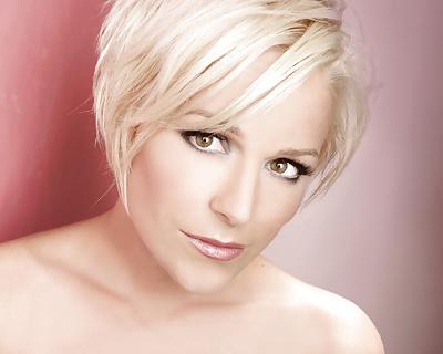 11P Michelle III - German Singer - Celeb - zum Vollwichsen