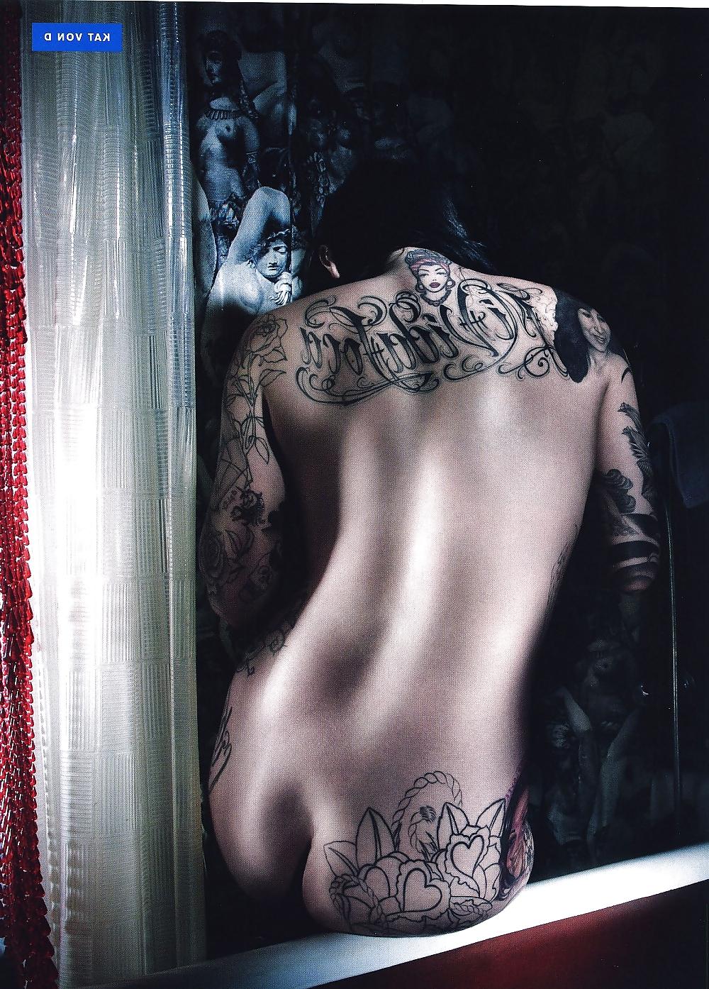 25P Celebs Naked 04