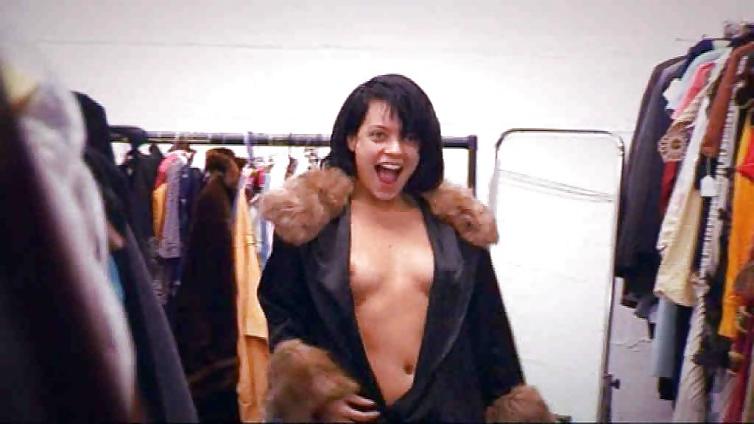 25P Celebs Naked 04