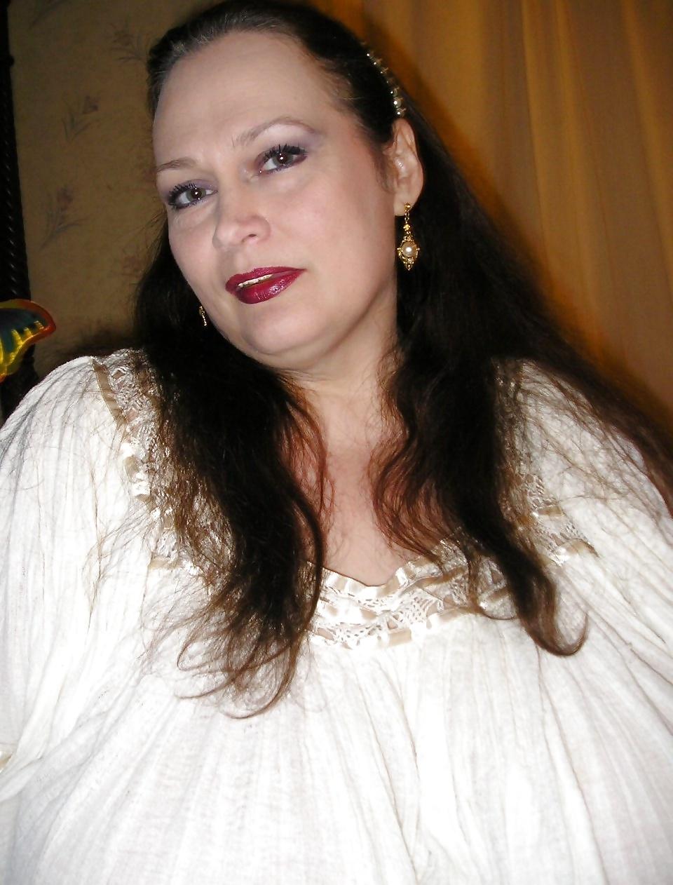 25P Fabulous SSBBW! (White Nightgown)
