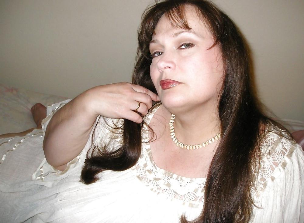 25P Fabulous SSBBW! (White Nightgown)