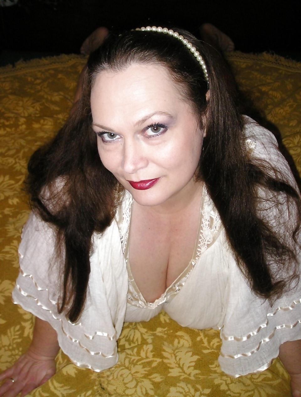 25P Fabulous SSBBW! (White Nightgown)