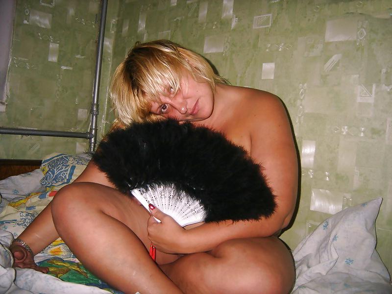 11P Sexy plump slut Oxana